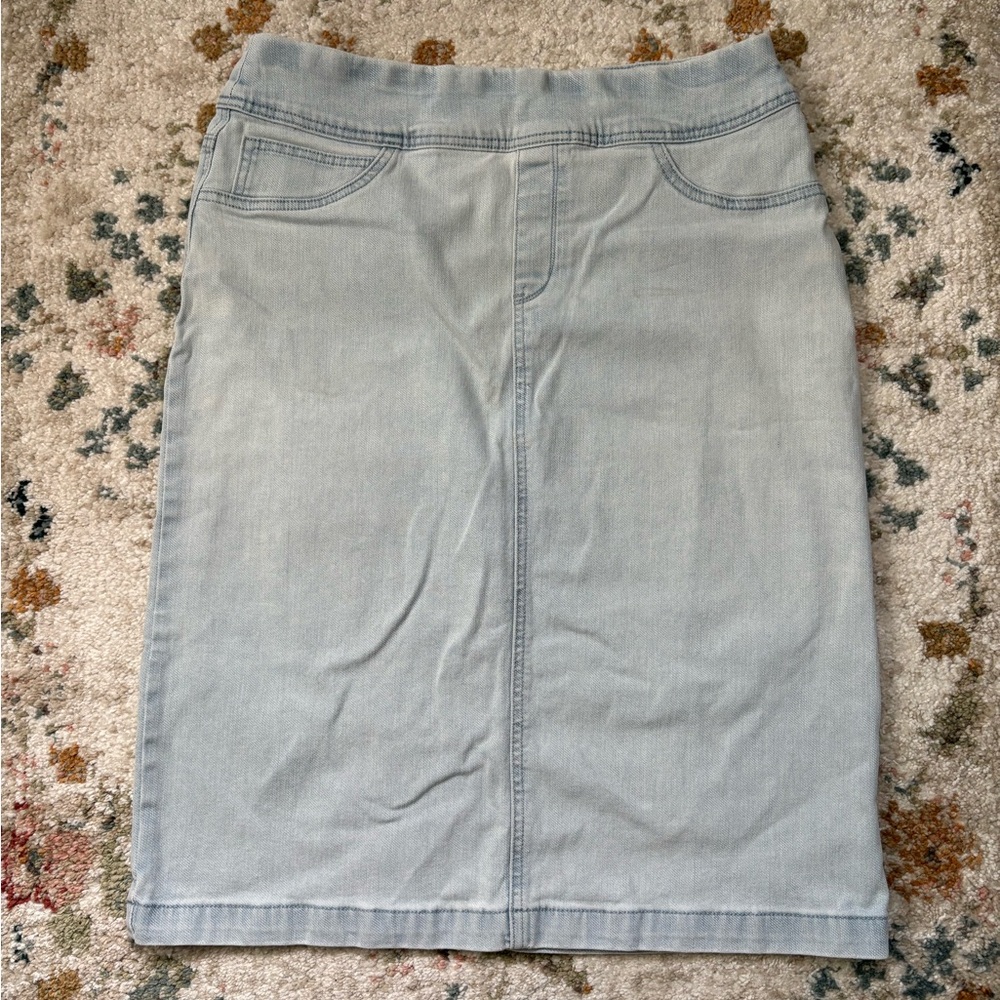 Main Street Exchange Size 10 Light Wash Denim Skirt
